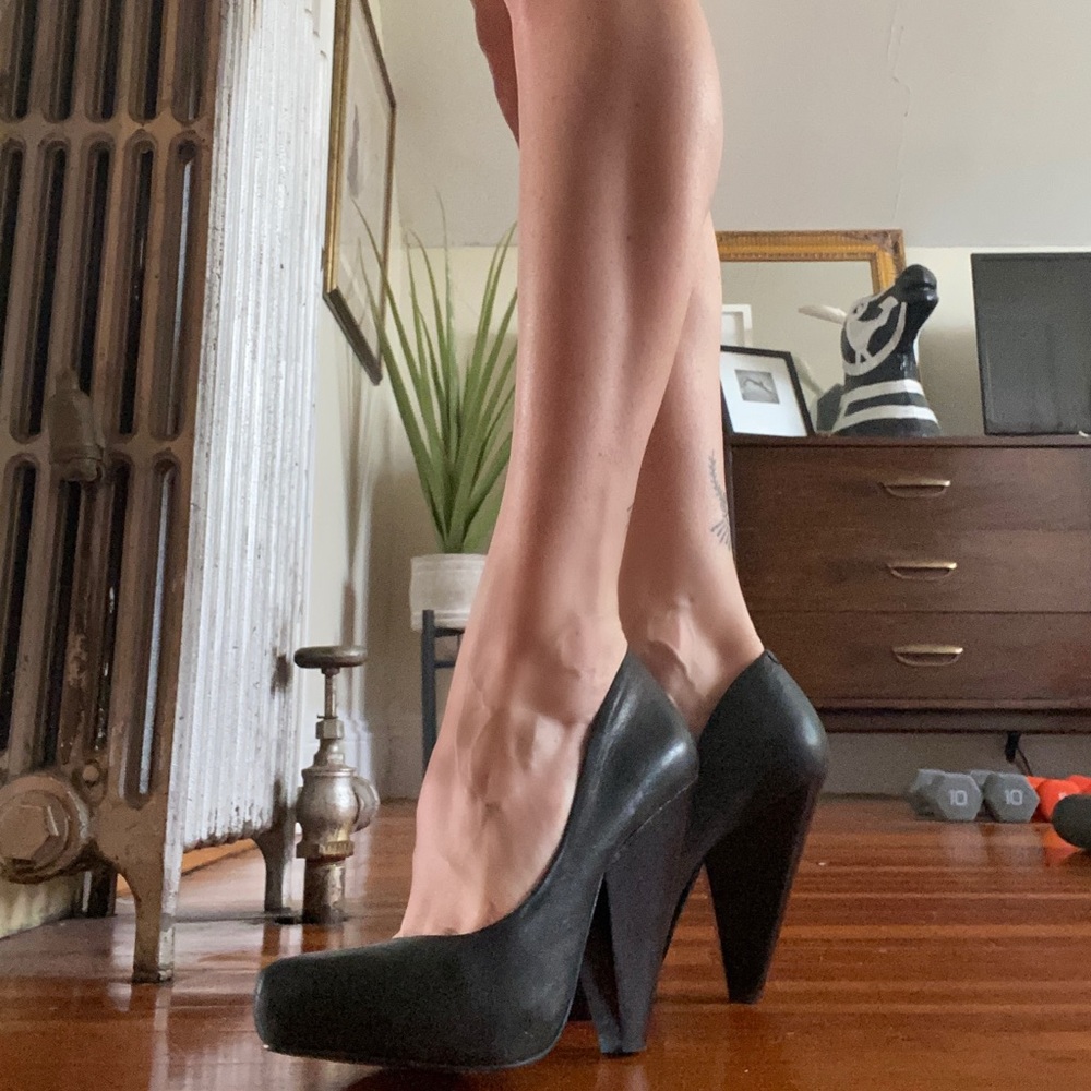 Black high heels - cool heel